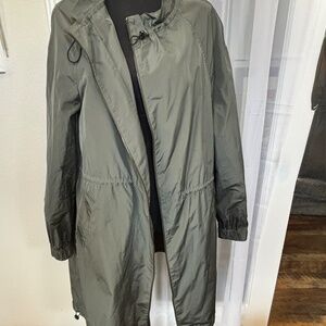 ST. JOHN SPORT DARK MINT OLIVE RAIN LIGHT COAT JACKET SIZE M